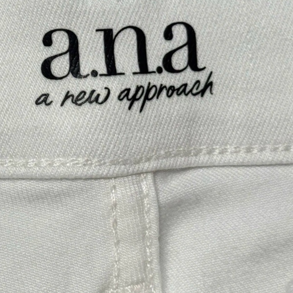 a.n.a High-Rise Flare White Jeans 16 Tall 31” Inseam pockets front and back - Picture 13 of 15